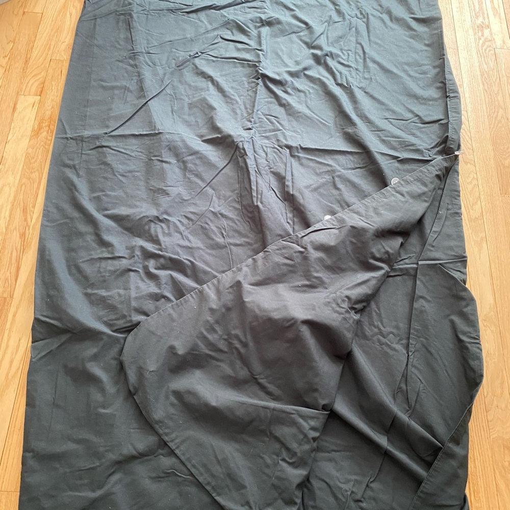 Black queen duvet cover from Target! EUC
